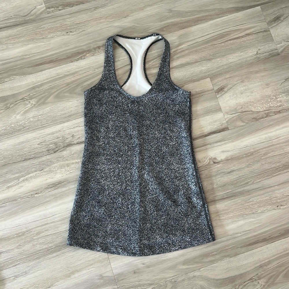 Lululemon tank